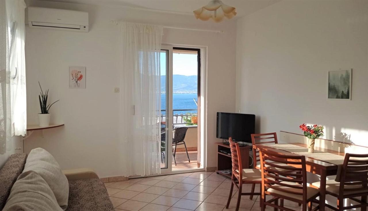 Apartments Ljilja Sea View Slatine Exterior foto